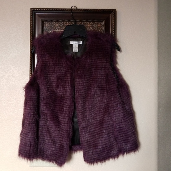 Vest - Picture 2 of 3